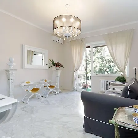 Vatican Art House Roma