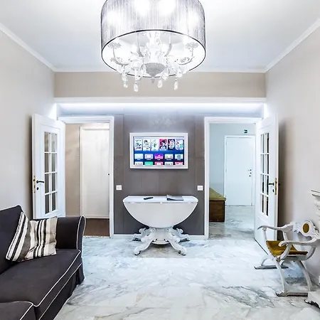 Vatican Art House * Roma